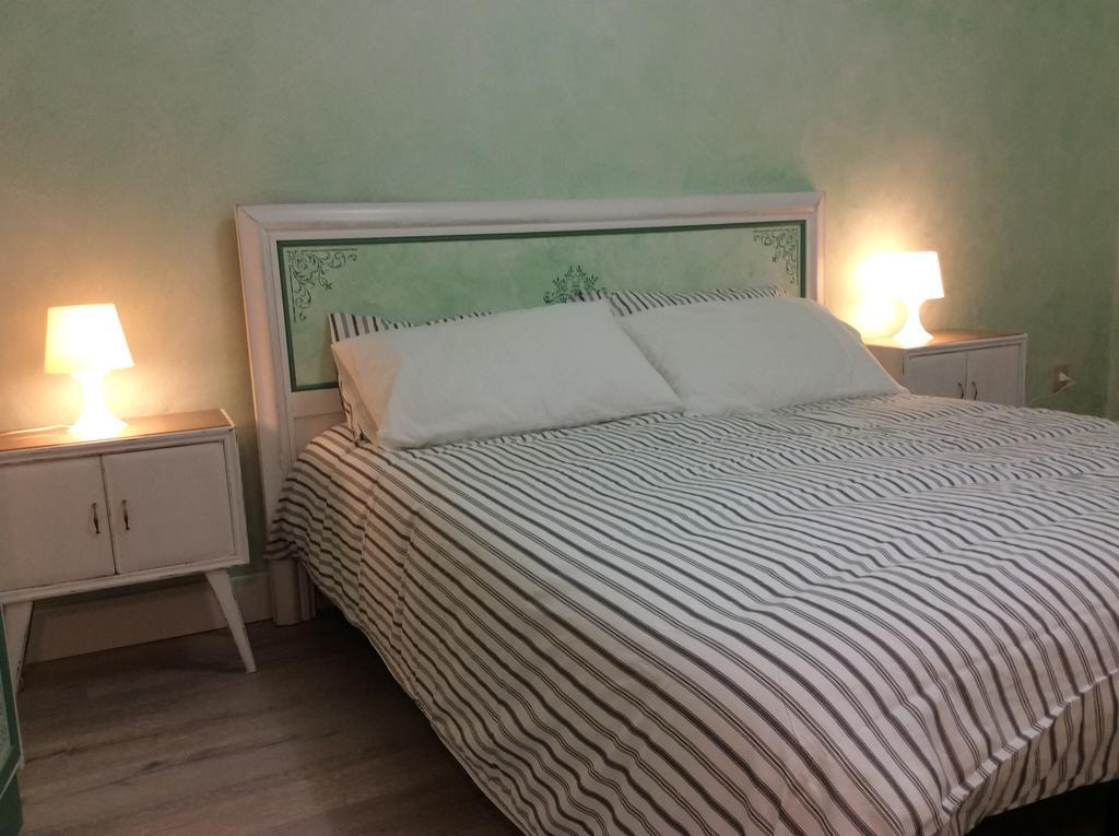 佩鲁贾 卡梅雷卡桑德拉旅馆酒店 外观 照片