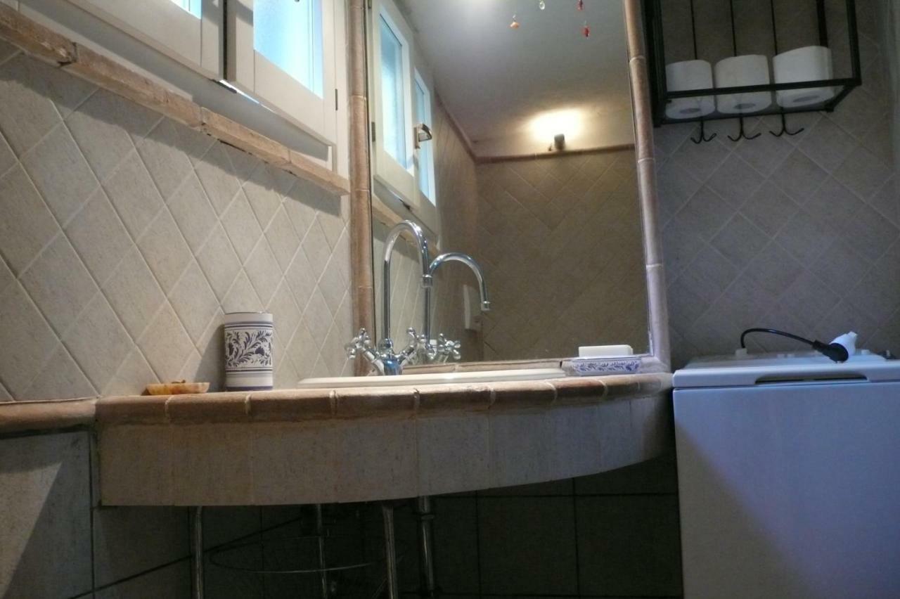 佩鲁贾 卡梅雷卡桑德拉旅馆酒店 外观 照片